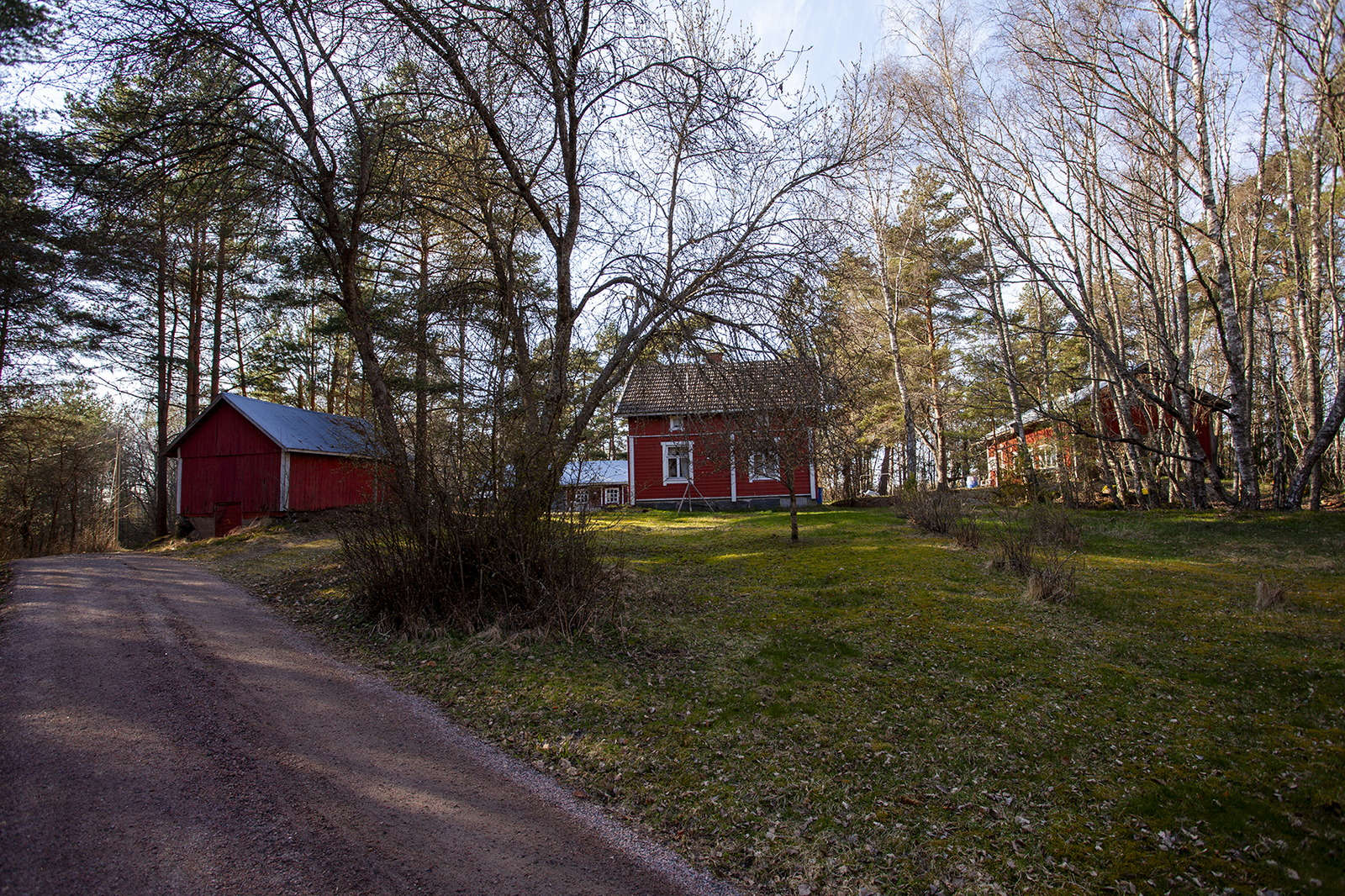 Päätalossa on tupa ja kaksi kamaria. Askainen Masku 61 m²